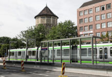 ÜSTRA Linienverkehr normalisiert sich Hochbahnsteig Alter Flughafen