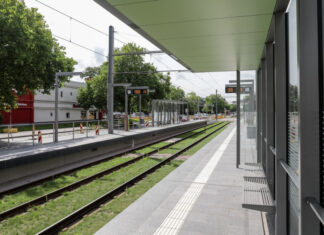 Alkohol- und Rauchverbot auf Hochbahnsteigen: Neue ÜSTRA-Regelung ab 2026 Hochbahnsteig Alter Flughafen