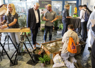 Zukunft zum Anfassen: 24. Berufsfindungsmarkt in Langenhagen ein voller Erfolg Berufsfindungsmarkt in Langenhagen