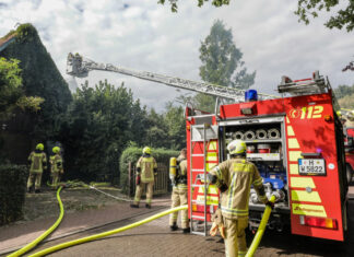 Schwerverletzte Frau nach Brand in Einfamilienhaus in Wedemark-Brelingen Dachstuhlbrand - Wedemark