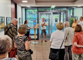 Langenhagen: Kreative Fotoausstellung im vhs-Treffpunkt eröffnet Vernissage - Kai Sievers / Fotoausstellung Treffpunkt VHS Langenhagen