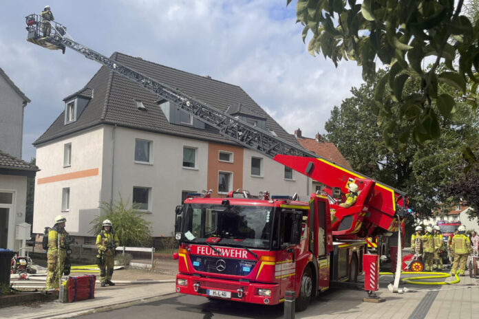 Drehleitereinsatz in der Bachstraße.