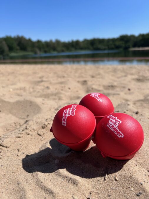 pilotprojekt am silbersee: strandaschenbecher zum ausleihen strandaschenbecher am silbersee