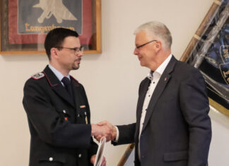 Amtswechsel bei der Ortsfeuerwehr Langenhagen: Jens Heindorf verabschiedet, Martin Bombach vereidigt Neuer Ortsbrandmeister in Langenhagen ernannt