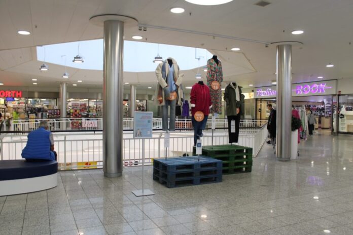 Statische Modenschau im CityCenter 2024 Statische Modenschau im CityCenter 2024