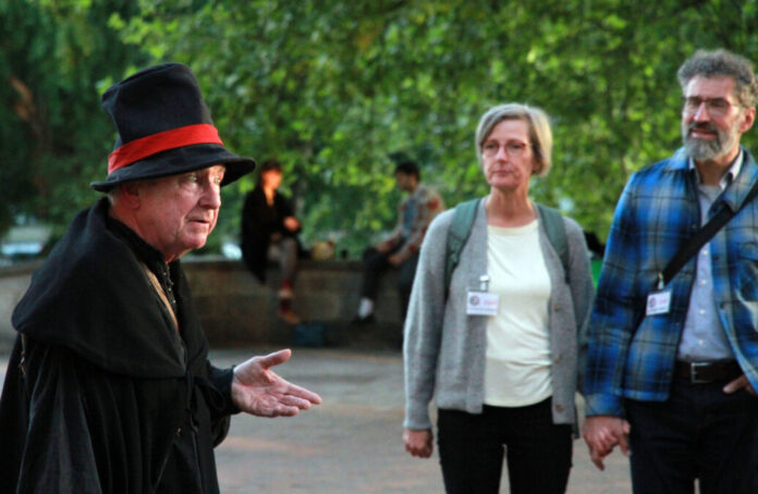 Nachtwächter Melchior mit Publikum