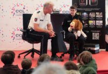 Puppenbühne der Polizei beim "Tag der Sicherheit" im CCL