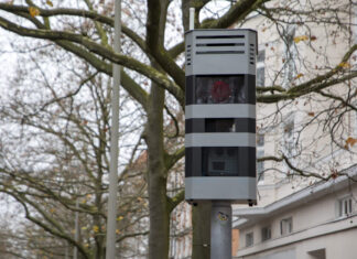 Polizei Hannover ahndet über 30 Geschwindigkeitsverstöße auf dem Bremer Damm Blitzer - stationär