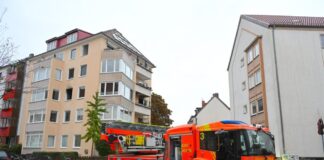 Feuerwehr löscht Küchenbrand in einem Mehrfamilienhaus in Hannovers Südstadt.