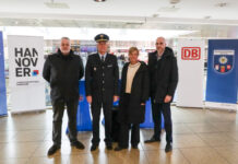 Sicherheitskooperation am Hauptbahnhof Hannover zeigt Wirkung Sicherheitskooperation rund um den Hauptbahnhof wirkt. (vo.li.): Christian Huppertz, Leiter DB Sicherheit Nord; Michael Schuol, Präsident der Bundespolizeidirektion Hannover; Gwendolin von der Osten, Polizeipräsidentin der PD Hannover, Belit Onay, Oberbürgermeister von Hannover.