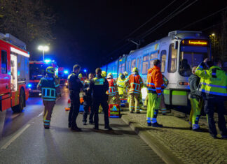 Fußgänger bei Kollision mit Stadtbahn in Hannover-Vahrenwald schwer verletzt Schwerer Stadtbahnunfall in Hannover