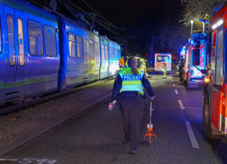 Polizei sucht Zeugen nach schwerem Unfall mit Straßenbahn in Hannover-Vahrenwald Schwerer Stadtbahnunfall in Hannover