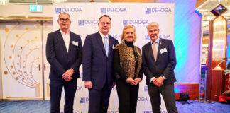 Das aktuelle Präsidium des DEHOGA Niedersachsen (v.l.): Vizepräsident Olaf Stamsen, Präsident Dirk Breuckmann, Vizepräsidentin Birgit Kolb-Binder, Schatzmeister Christian Stöver.