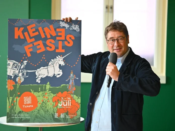 DESiMO stellt das neue Plakat für das "Kleine Fest 2026" vor DESiMO stellt das neue Plakat für das "Kleine Fest 2026" vor