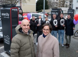 enercity nimmt 1000. öffentlichen Ladepunkt in Hannover in Betrieb Hannovers Oberbürgermeister Belit Onay und enercity-CEO Aurélie Alemany bei der Präsentation des 1.000sten öffentlichen enercity-Ladepunkts in Hannover.
