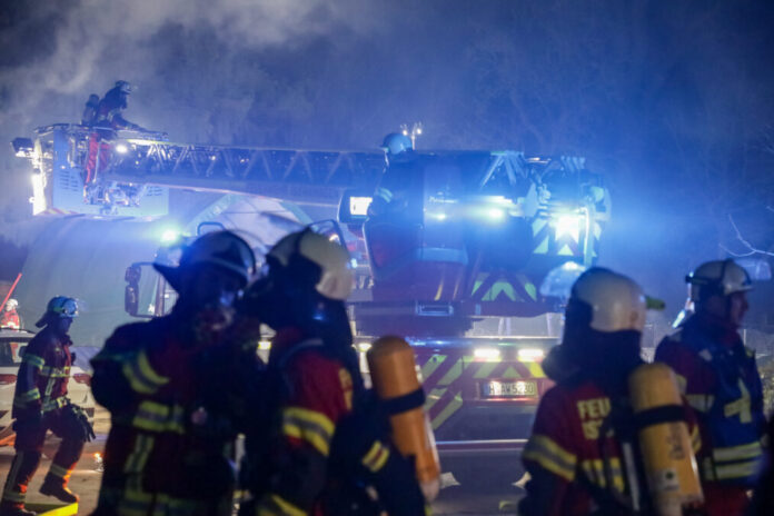 Dachstuhl-/Scheunenbrand
