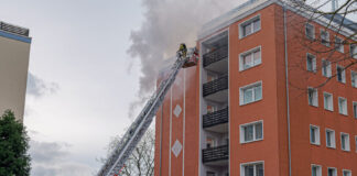 Vollbrand einer Wohnung im 5. OG in der Liebigstraße in Pattensen.