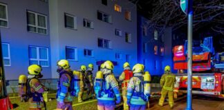 Kellerbrand im Stadtteil Sahlkamp kann schnell gelöscht werden. Mehrere Personen wurden durch die Feuerwehr Hannover gerettet.