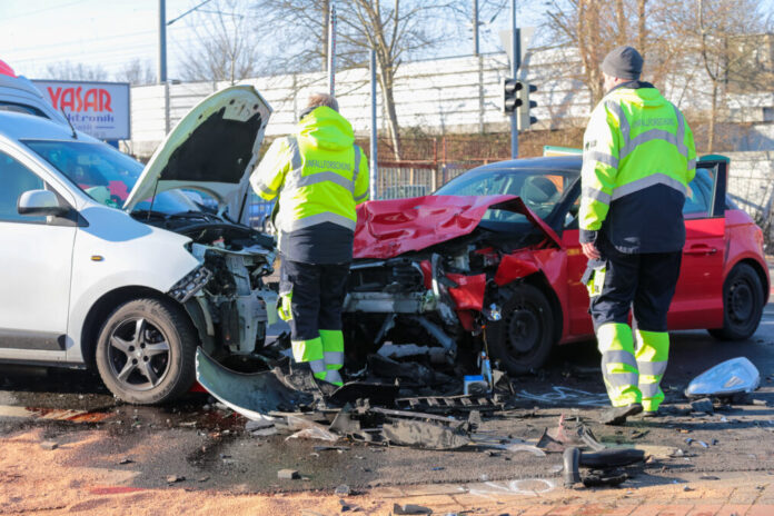 Verkehrsunfall Hainholz Verkehrsunfall Hainholz