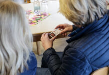 Falsche Polizeibeamte in Hannover: Polizei nimmt zwei jugendliche Abholer auf frischer Tat fest Präventionsveranstaltungen der Polizei