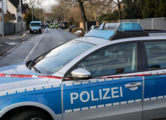 Schüsse in Langenhagen: 51-Jähriger schwer verletzt Polizeieinsatz in Langenhagen: Mann durch Schüsse schwer verletzt.