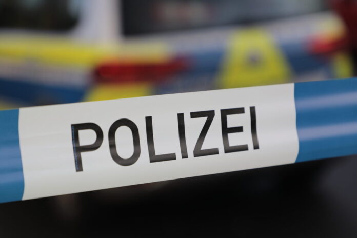 Symbolbild: Polizei/Polizeiabsperrung