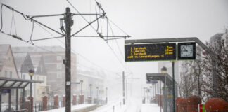 Schnee/Winterdienst/Glatteis/Schneefall