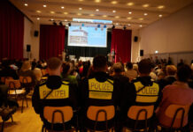 „DU. ICH. DEMOKRATIE.“: Pilotprojekt zur Demokratieförderung an Hannovers Schulen gestartet „DU. ICH. DEMOKRATIE.“: Pilotprojekt zur Demokratieförderung an Hannovers Schulen