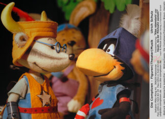 Figurentheater für Kinder in Langenhagen: „Alles rabenstark!“ im Haus der Jugend Alles rabenstark! oder Hauen, bis der Milchzahn wackelt?