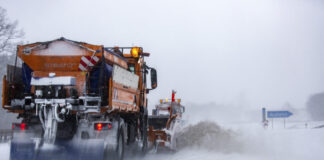 Schnee/Winterdienst/Glatteis/Schneefall