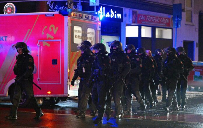 Polizeieinsatz am Steintor in Hannover. Polizeieinsatz am Steintor in Hannover.