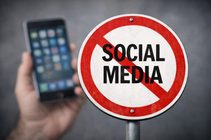 Social Media Verbot Grafik/Themenfoto: Social Media Verbot