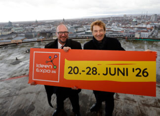 leuchtturmprojekt ideenexpo_telemoritz erstrahlt in orange