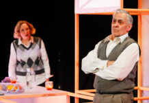 „Blind“ im Theatersaal Langenhagen: tfn zeigt Kammerspiel am 25. Februar theater für niedersachsen: »Blind«