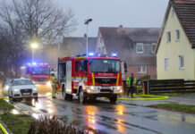 Feuerwehr Engelbostel trainiert Menschenrettung bei Kellerbrand Feuerwehrübung-Engelbostel