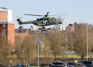bundeswehr-hubschrauber nh90 landet in der mhh.