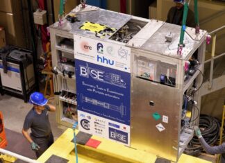 die transportable falle base-step mit der nun erstmals antiprotonen transportiert wurden.