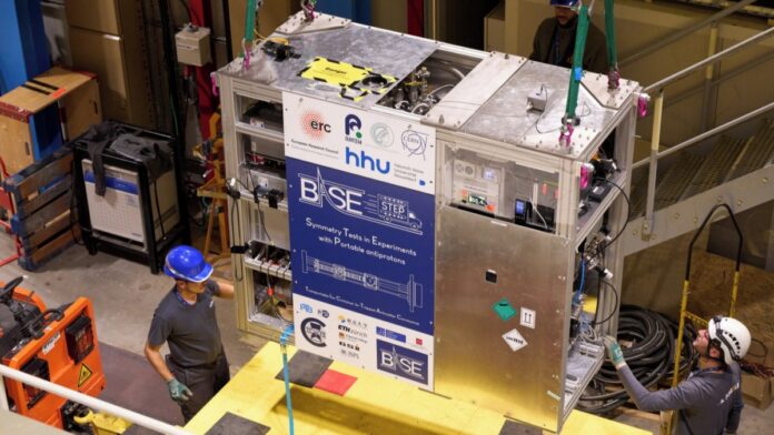 Die transportable Falle BASE-STEP mit der nun erstmals Antiprotonen transportiert wurden.