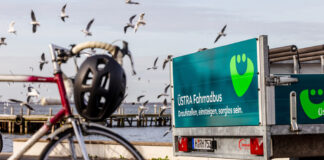 Fahrradbus startet am Steinhuder Meer in die Saison