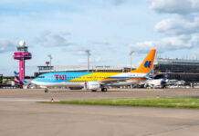Startklar in die Osterferien: Hannover Airport erwartet starke Reisewelle und neue Sommerziele Sonderlackierung TUI fly (Hapag-Lloyd Flug | Hapag-Lloyd Express | TUI fly)