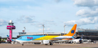 Sonderlackierung TUI fly (Hapag-Lloyd Flug | Hapag-Lloyd Express | TUI fly)