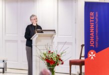 75 Jahre Johanniter Hilfsgemeinschaften: 6.000 Ehrenamtliche engagiert Beim Festakt zum 75-jährigen Jubiläum der Johanniter-Hilfsgemeinschaften in der Hof- und Stadtkirche St. Johannis in Hannover hielt Dr. Petra Bahr, Staatssekretärin im Bundesministerium für Bildung, Familie, Senioren, Frauen und Jugend, eine Rede.