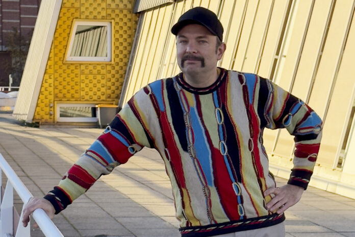 Steffen Zillig hat im Januar 2026 die Leitung des Kunstverein Langenhagen übernommen.