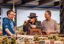 Udo Lindenberg fährt jetzt Modellbahn: „Panik-Express“ rollt durchs Miniatur Wunderland Udo Lindenberg erobert das Miniatur Wunderland – und schreibt seine Geschichte jetzt auf Schienen weiter