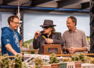 Udo Lindenberg fährt jetzt Modellbahn: „Panik-Express“ rollt durchs Miniatur Wunderland Udo Lindenberg erobert das Miniatur Wunderland – und schreibt seine Geschichte jetzt auf Schienen weiter