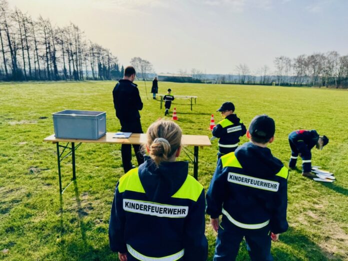 Kinderfeuerwehr legt „Brandfloh“ ab