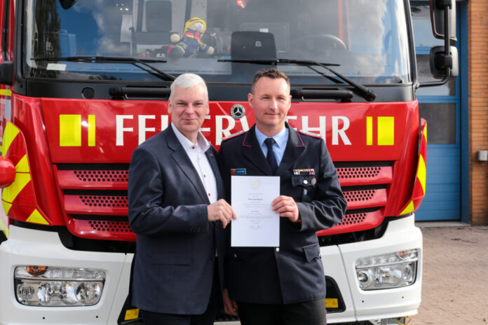 Ernennung von Kai Jüttner zum Ortsbrandmeister von Krähenwinkel.