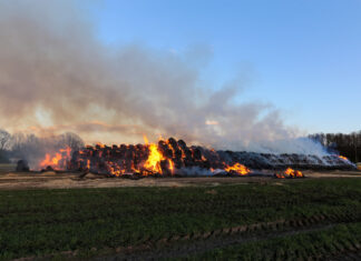 strohballenbrand / godshorn /