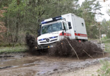 niedersachsen stellt neun geländegängige krankentransportwagen für den katastrophenschutz in dienst neun geländegängige krankentransportwagen beim niedersächsischen landesamt für brand- und katastrophenschutz vorgeführt und offiziell in den dienst gestellt