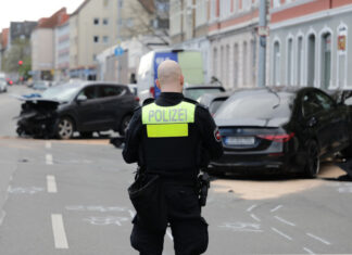 Vier Verletzte nach Kollision auf der Fössestraße Verkehrsunfall